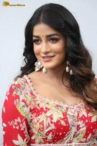 indian actress dimple hayathi cute looks in a red salwar dress