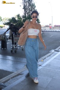 bollywood actress Disha Patani scorching hot looks in a white top at mumbai airport