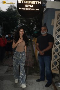 actress disha patani stylish in cargo pants