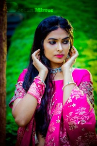 Actress Divi Vadthya photoshoot in a pink dress