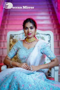 Divi Vadthya Picture Gallery 3