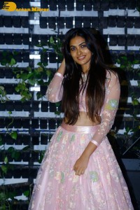 Divi Vadthya in a pink dress