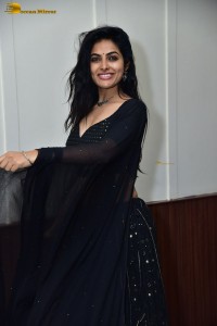actress divi vadthya in a black lehenga choli dress