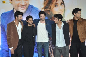 Dono Premiere attended by Kanikka Kapur, Paloma Dhillon, Sunny Deol, Salman Khan, Aamir Khan, and Shriya Saran