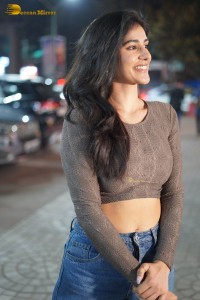 Celebrities including Rakul Preet Singh, Jackky Bhagnani, Dino Morea and Jimmy Sheirgill attended the special screening of the film 'Double XL' at Citi Mall