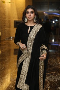 actress Dushara Vijayan beautiful in a black salwar dress