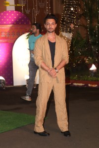 Celebrities including Sanjay Dutt, Shilpa Shetty, Govinda, Mrunal Thakur, and Disha Patani attended Ganpati Puja at Maharashtra CM Eknath Shinde’s house