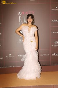 ELLE Beauty Awards 2025 attended by Rakul Preet Singh, Kriti Sanon, Raashi Khanna, Pragya Jaiswal, and Urvashi Rautela