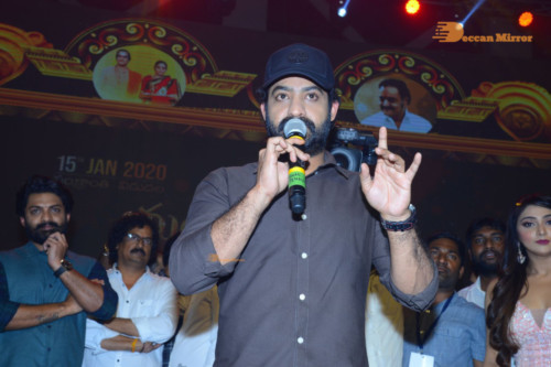 Telugu Movie Entha Manchivaadavuraa Thank You Meet attended by Junior NTR, Kalyan Ram and others