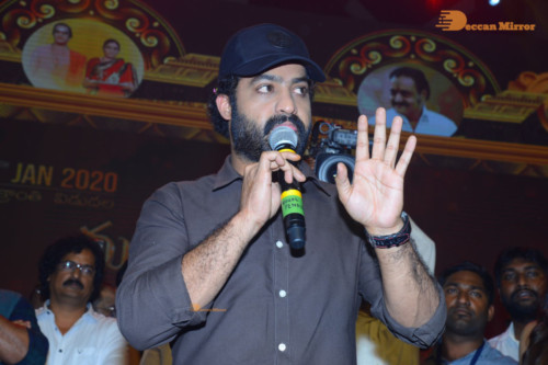Telugu Movie Entha Manchivaadavuraa Thank You Meet attended by Junior NTR, Kalyan Ram and others