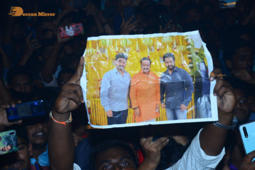 Telugu Movie Entha Manchivaadavuraa Thank You Meet attended by Junior NTR, Kalyan Ram and others