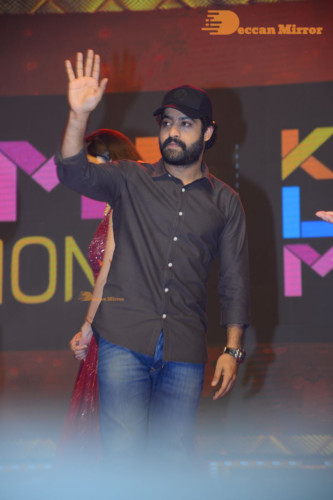 Telugu Movie Entha Manchivaadavuraa Thank You Meet attended by Junior NTR, Kalyan Ram and others