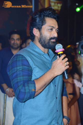 Telugu Movie Entha Manchivaadavuraa Thank You Meet attended by Junior NTR, Kalyan Ram and others