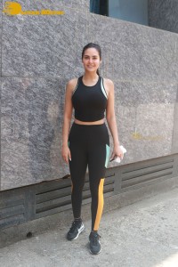 Model and Actress Esha Gupta seen post-workout in Mumbai