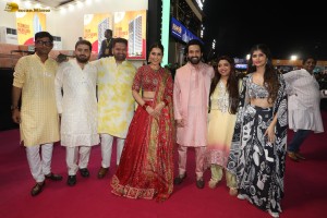 Falguni Pathak Navratri Utsav 2024 attended by Raashi Khanna and Vikrant Massey