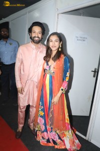 Falguni Pathak Navratri Utsav 2024 attended by Raashi Khanna and Vikrant Massey