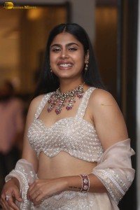 faria abdullah glamorous look while walking the ramp