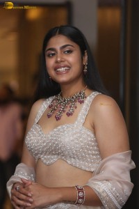 faria abdullah glamorous look while walking the ramp