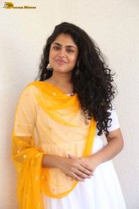 actress Faria Abdullah looking gorgeous in a white salwar kameez