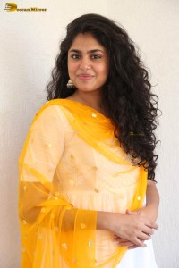 actress Faria Abdullah looking gorgeous in a white salwar kameez