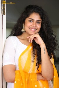 actress Faria Abdullah looking gorgeous in a white salwar kameez