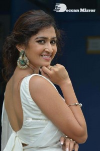 Farnaz-Shetty-29