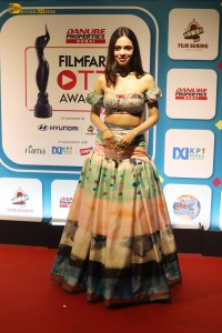 Filmfare OTT Awards 2024 attended by Kareena Kapoor, Meenaskhi Seshadri, Ananya Panday, Priyamani, and Mahira Sharma
