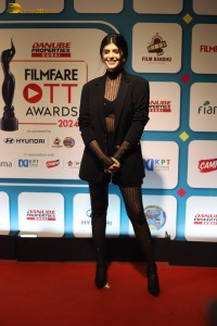 Filmfare OTT Awards 2024 attended by Kareena Kapoor, Meenaskhi Seshadri, Ananya Panday, Priyamani, and Mahira Sharma