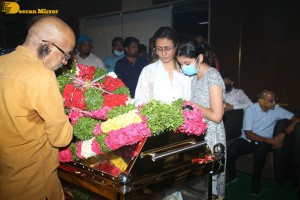 Family and Friends pay last respects to Actor Mahesh Babu’s mother Indira Devi