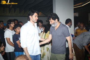 Family and Friends pay last respects to Actor Mahesh Babu’s mother Indira Devi