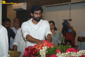 Family and Friends pay last respects to Actor Mahesh Babu’s mother Indira Devi