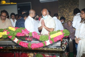 Family and Friends pay last respects to Actor Mahesh Babu’s mother Indira Devi
