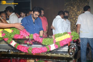 Family and Friends pay last respects to Actor Mahesh Babu’s mother Indira Devi