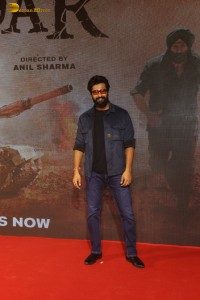 Gadar 2 Success Party attended by Sunny Deol, Ameesha Patel, Shah Rukh Khan, Salman Khan, Aamir Khan, Sanjay Dutt, Rakul Preet Singh, Tabu, Kriti Sanon, Dharmendra, Kajol and Ajay Devgn