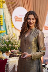 Bombay Times Ganesh Mahotsav attended by Saiee Manjrekar, Abhimanyu Dassani, Madhubala and others