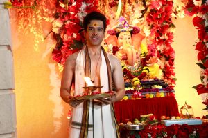 Bollywood actor Tusshar Kapoor celebrates Ganesh Chaturthi on August 27, 2025