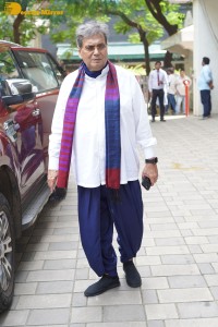 Divya Khosla Kumar, Sara Ali Khan, Sidharth Malhotra and other celebrities offer prayers at T-Series Ganesh