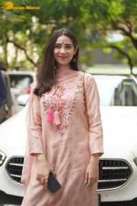 Divya Khosla Kumar, Sara Ali Khan, Sidharth Malhotra and other celebrities offer prayers at T-Series Ganesh