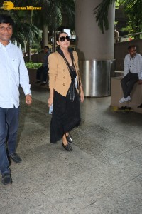 Shah Rukh Khan’s wife Gauri Khan seen at the Mumbai Airport