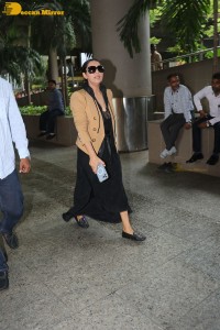 Shah Rukh Khan’s wife Gauri Khan seen at the Mumbai Airport