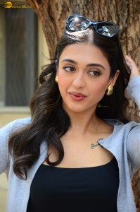 actress Gayatri Bhardwaj sexy photoshoot