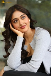 actress Gayatri Bhardwaj sexy photoshoot