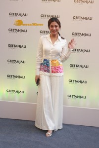 Pictures from Geetanjali Salon Launch - attended by Tanishaa Mukerji, Karishma Tanna, Shibani Dandekar and Other Celebrites