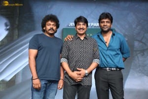 Geethanjali Malli Vachindi Pre-Release Event attended by Anjali, Srinivasa Reddy, and Satyam Rajesh