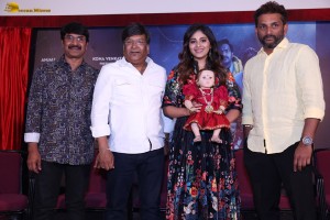 Geethanjali Malli Vachindi Press Meet attended by Actress Anjali and other cast and crew