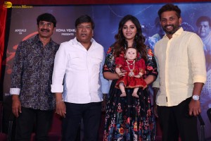 Geethanjali Malli Vachindi Press Meet attended by Actress Anjali and other cast and crew