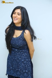 indian actress geethika tiwary photoshoot in a blue dress