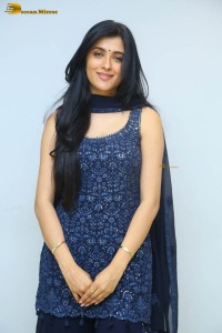 indian actress geethika tiwary photoshoot in a blue dress