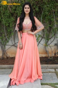 Telugu heroine Gehna Sipply glamorous look in a photoshoot