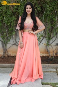 Telugu heroine Gehna Sipply glamorous look in a photoshoot